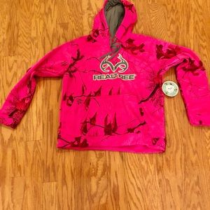 NWT Real tree hoodie, size L girl’s dark pink camo pull over sweatshirt